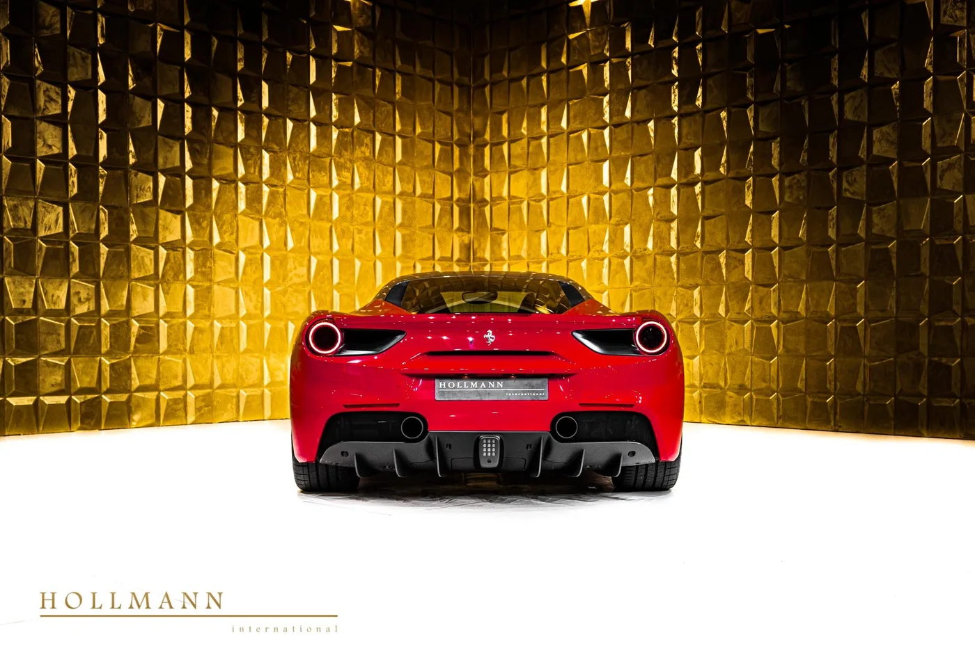Ferrari 488 GTB Tailor Made, 1 of 1 offered by a specialist dealer in Stuhr, Germany, photo 6 of 8