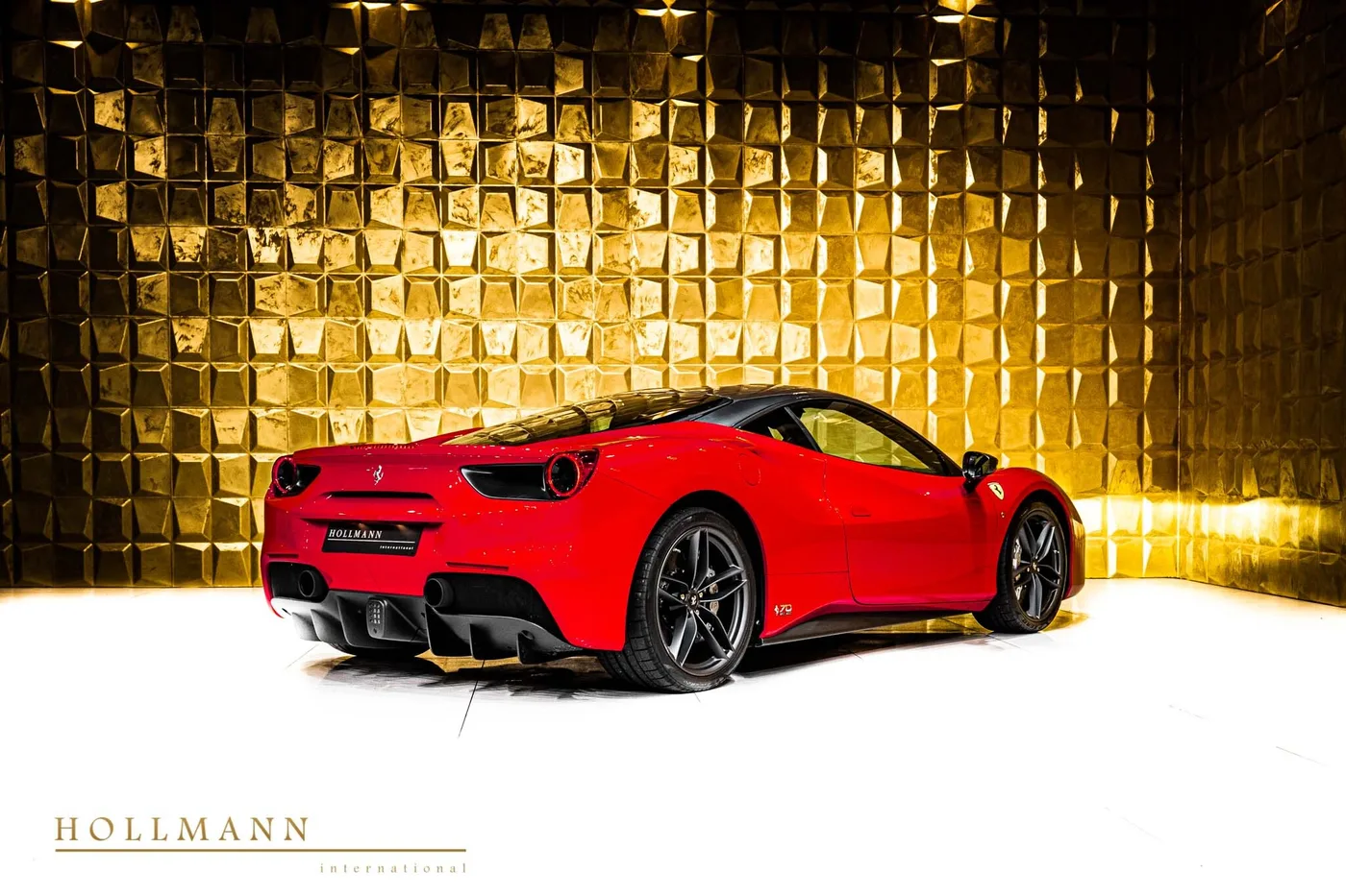 Ferrari 488 GTB Tailor Made, 1 of 1 offered by a specialist dealer in Stuhr, Germany, photo 7 of 8