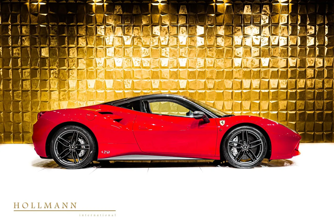 Ferrari 488 GTB Tailor Made, 1 of 1 offered by a specialist dealer in Stuhr, Germany, photo 8 of 8