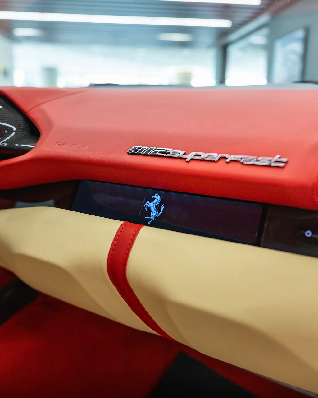 Ferrari 812 Superfast angeboten von einem Supersportwagenhändler in Riyadh, Saudi-Arabien, Foto 14 von 20