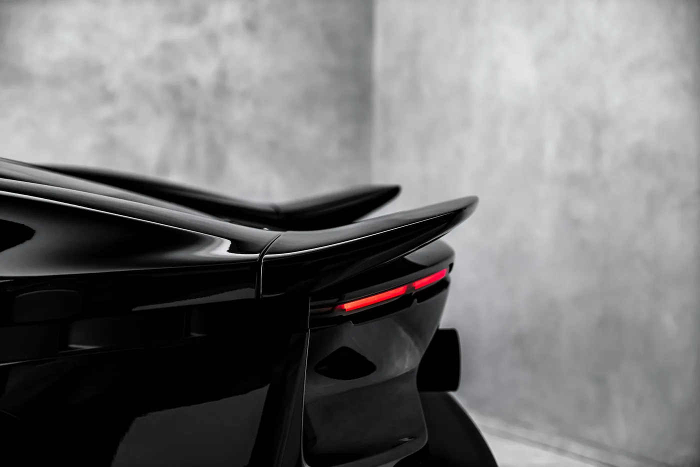 Ferrari 849 Testarossa offered by a specialist dealer in Ostrava, Czechia, photo 12 of 15