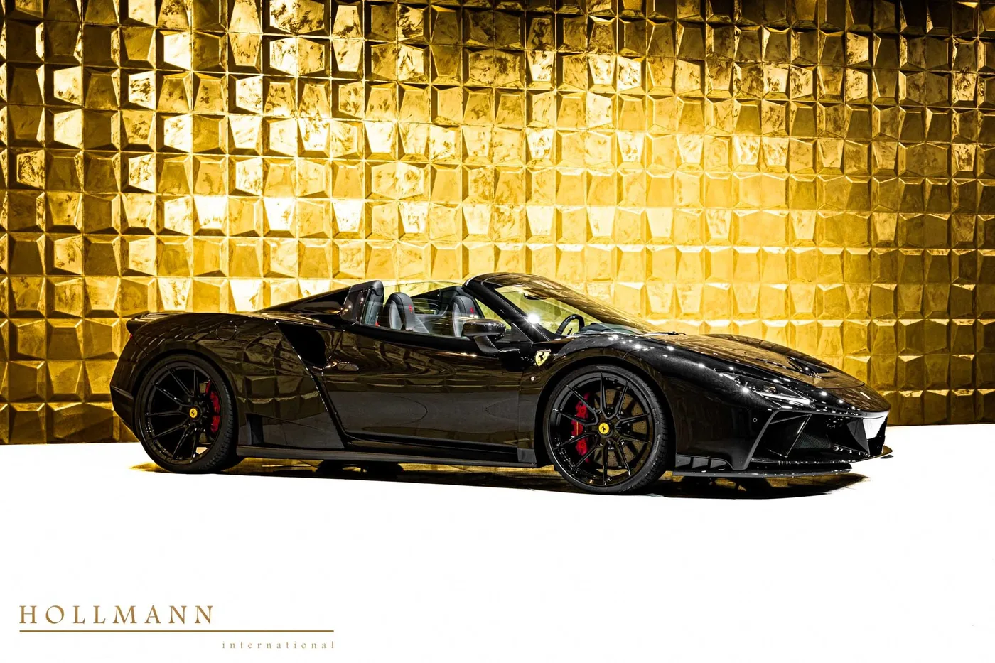 Ferrari F8 Spider proposée par un concessionnaire spécialisé à Stuhr, Allemagne, photo 2 sur 8