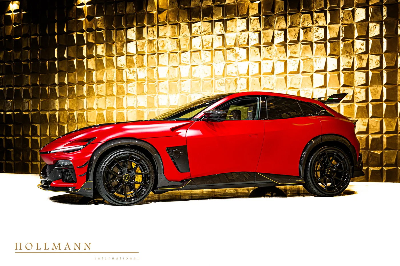 Ferrari Purosangue proposée par un concessionnaire spécialisé à Stuhr, Allemagne, photo 6 sur 8