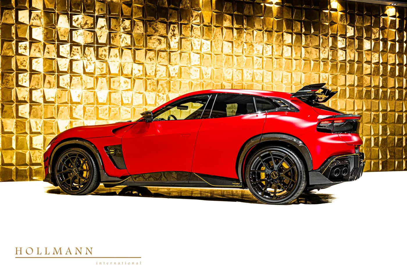 Ferrari Purosangue proposée par un concessionnaire spécialisé à Stuhr, Allemagne, photo 7 sur 8