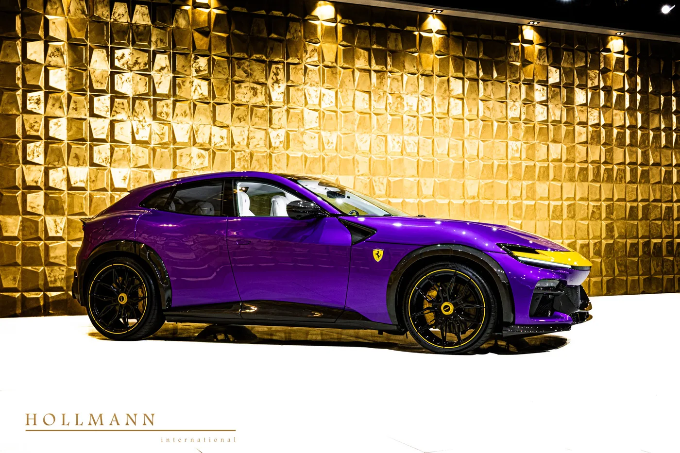 Ferrari Purosangue proposée par un concessionnaire spécialisé à Stuhr, Allemagne, photo 2 sur 8