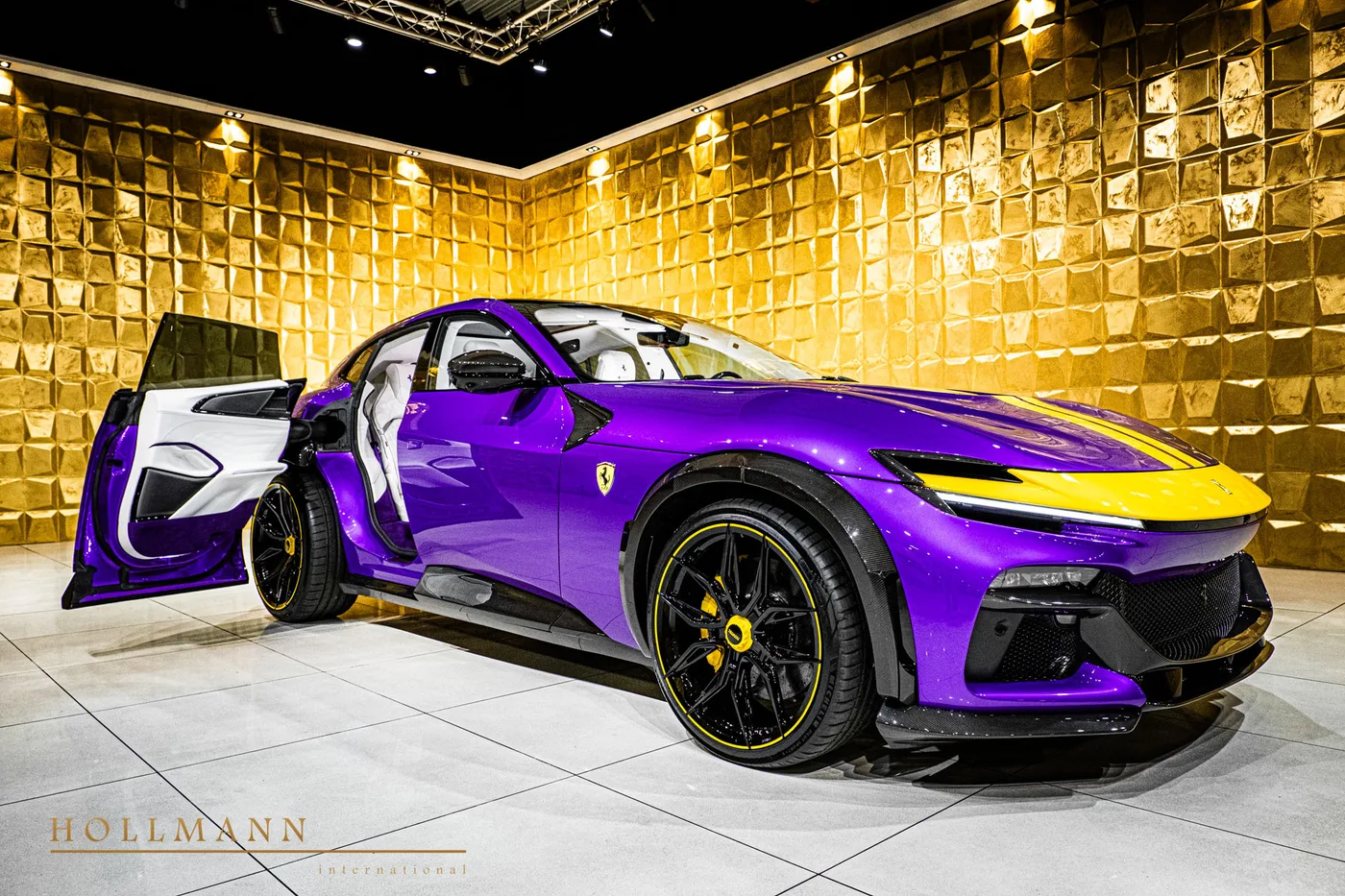 Ferrari Purosangue proposée par un concessionnaire spécialisé à Stuhr, Allemagne, photo 5 sur 8