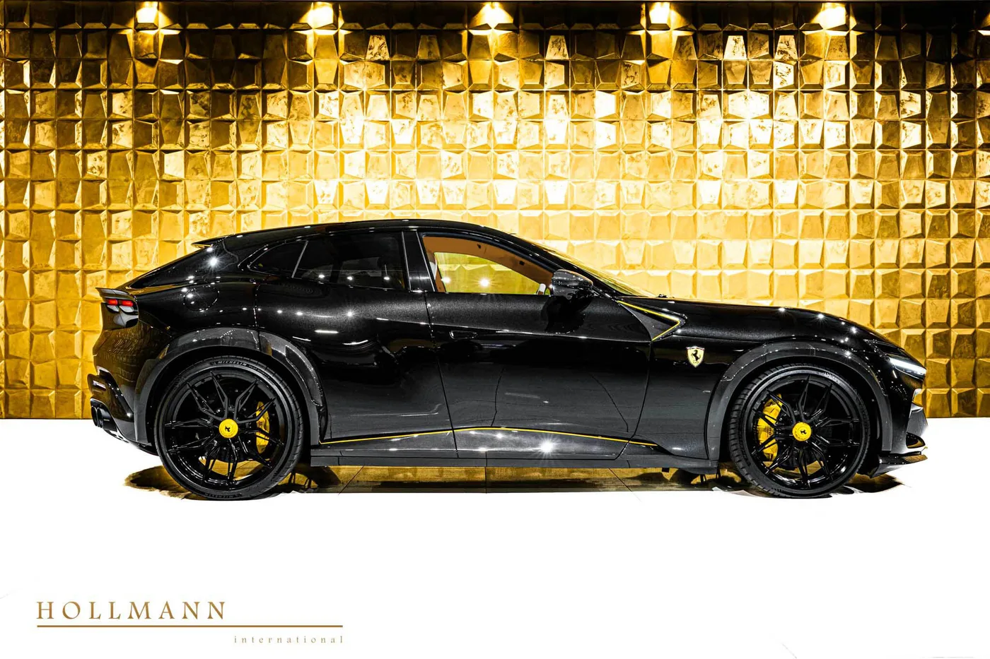 Ferrari Purosangue proposée par un concessionnaire spécialisé à Stuhr, Allemagne, photo 4 sur 8