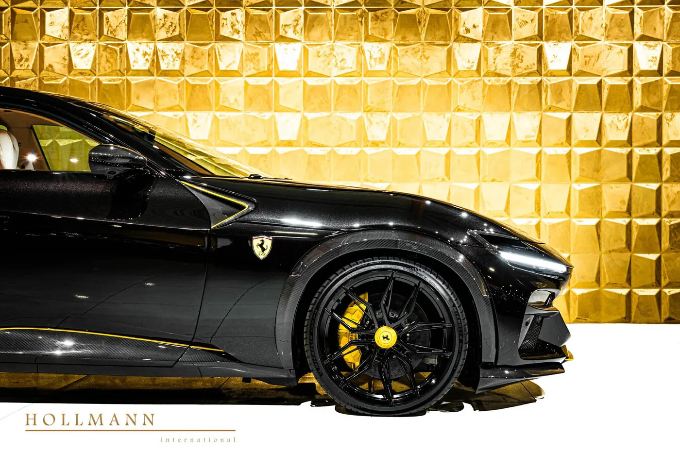 Ferrari Purosangue proposée par un concessionnaire spécialisé à Stuhr, Allemagne, photo 5 sur 8