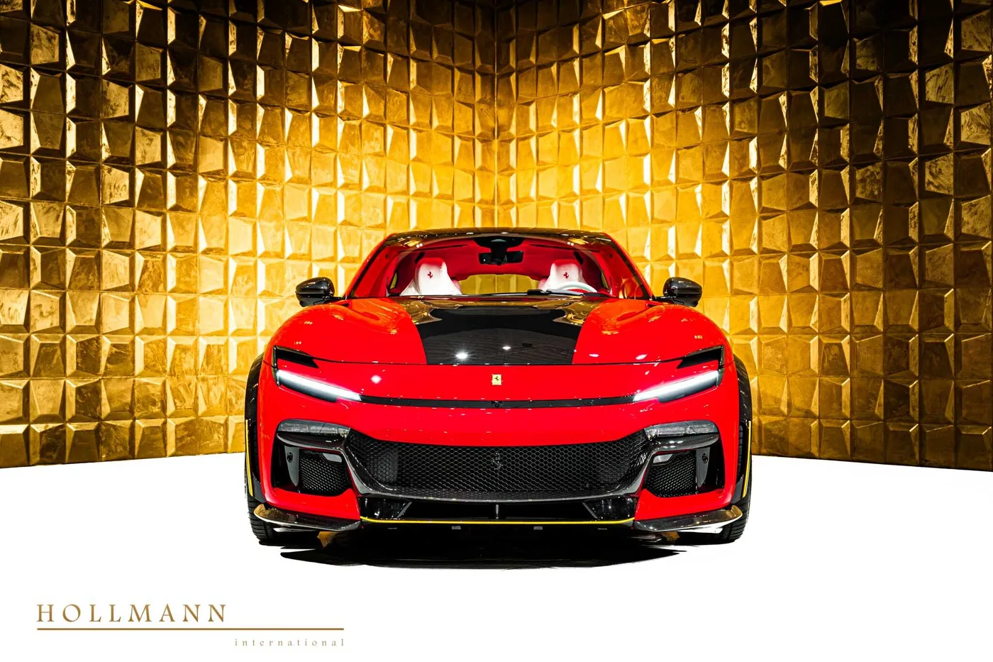 Ferrari Purosangue proposée par un concessionnaire spécialisé à Stuhr, Allemagne, photo 3 sur 8