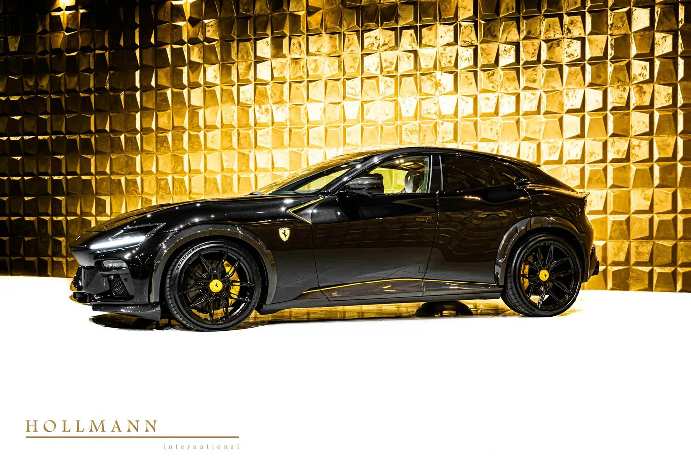 Ferrari Purosangue proposée par un concessionnaire spécialisé à Stuhr, Allemagne, photo 3 sur 8