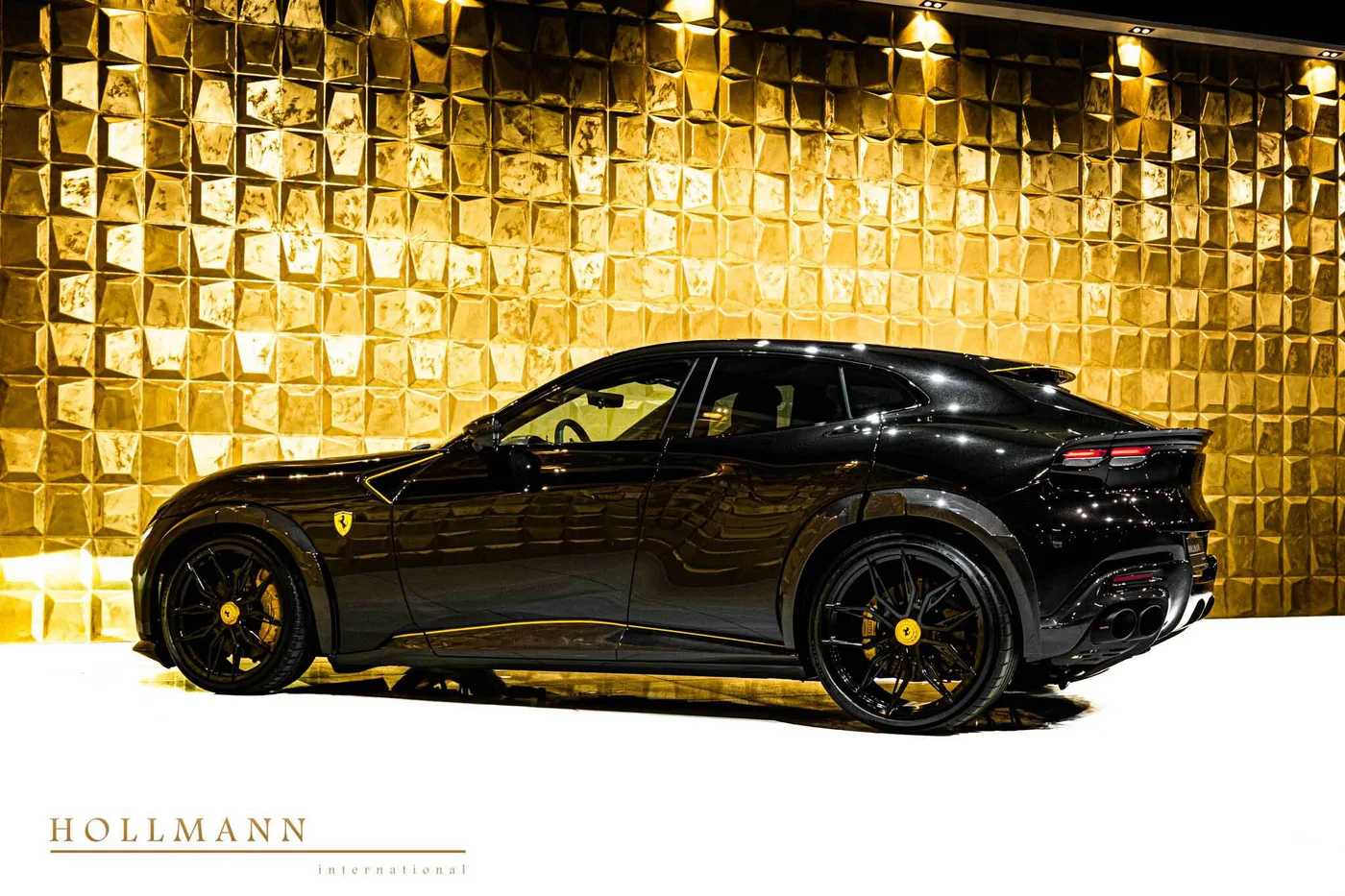 Ferrari Purosangue proposée par un concessionnaire spécialisé à Stuhr, Allemagne, photo 8 sur 8