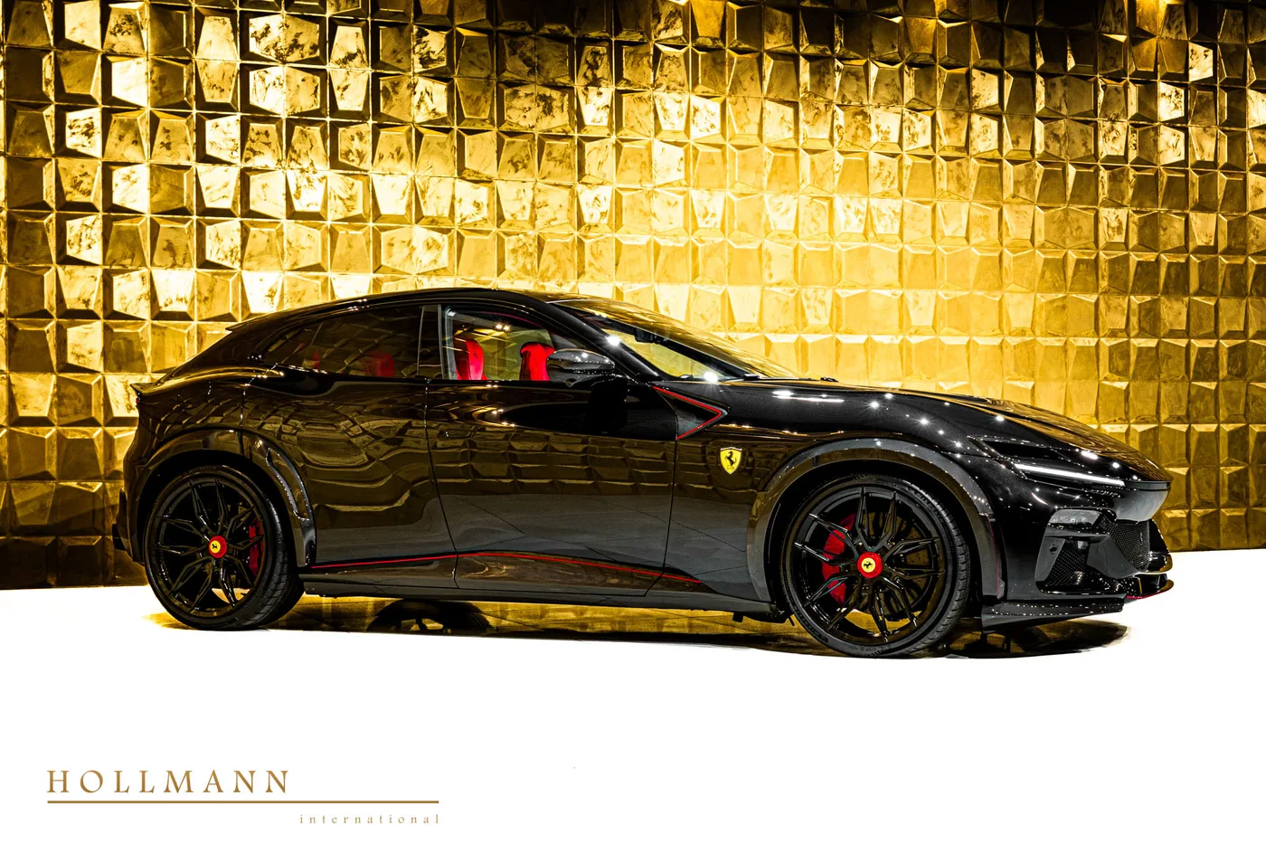 Ferrari Purosangue proposée par un concessionnaire spécialisé à Stuhr, Allemagne, photo 2 sur 8
