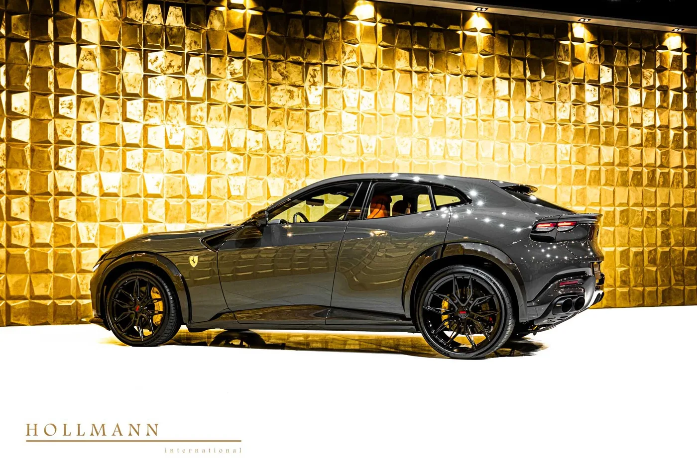 Ferrari Purosangue proposée par un concessionnaire spécialisé à Stuhr, Allemagne, photo 6 sur 8
