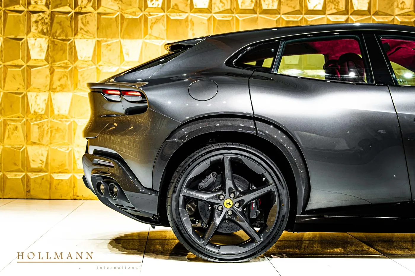 Ferrari Purosangue proposée par un concessionnaire spécialisé à Stuhr, Allemagne, photo 7 sur 8