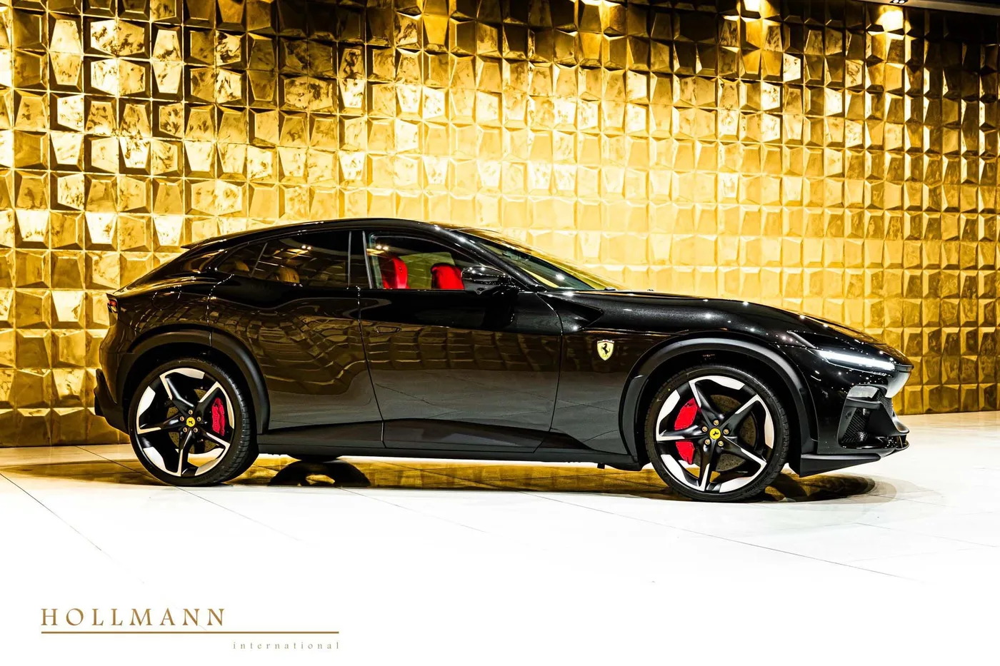 Ferrari Purosangue angeboten von einem Fachhändler in Stuhr, Deutschland, Foto 2 von 8