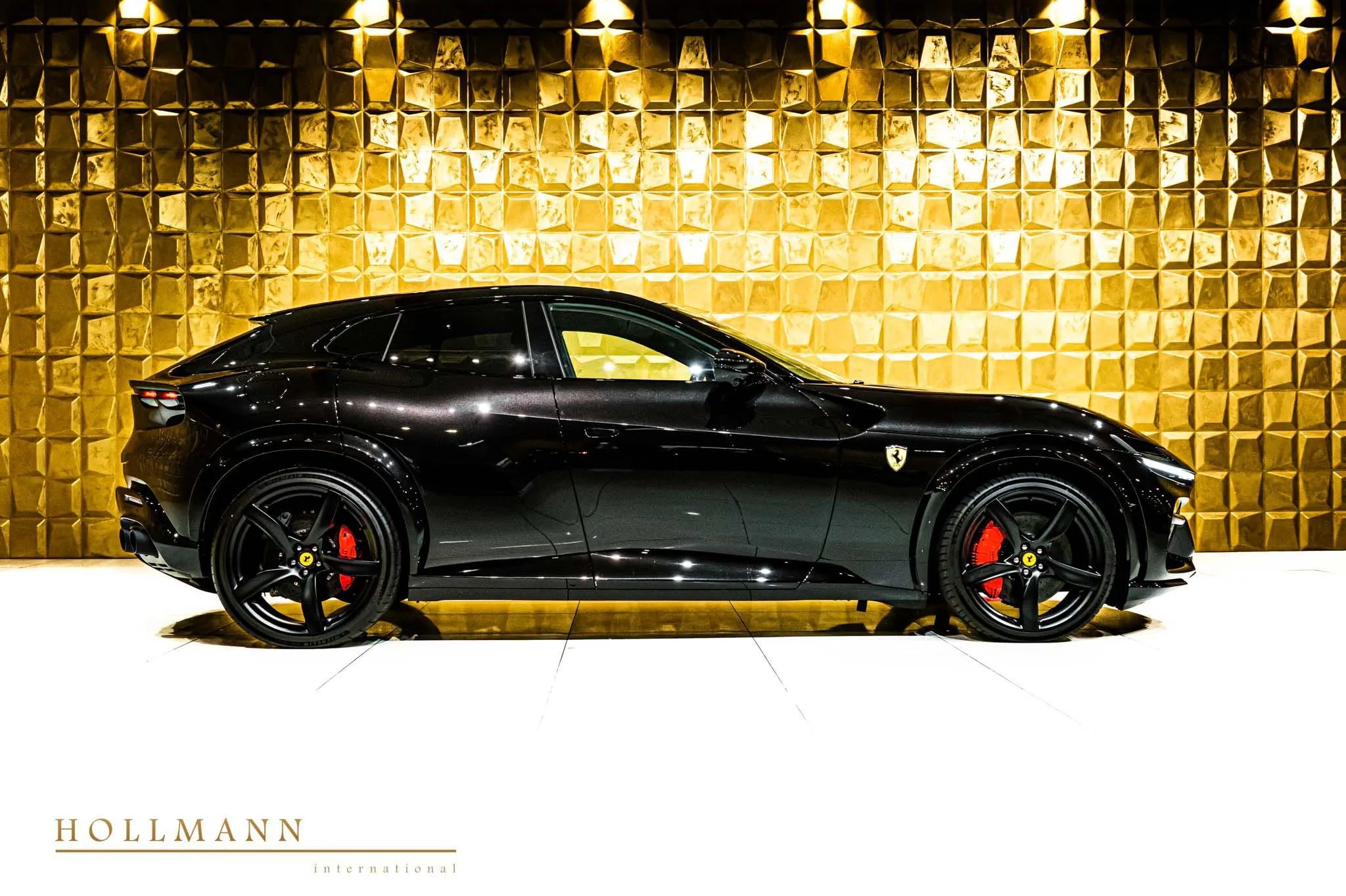 Ferrari Purosangue, 4/17