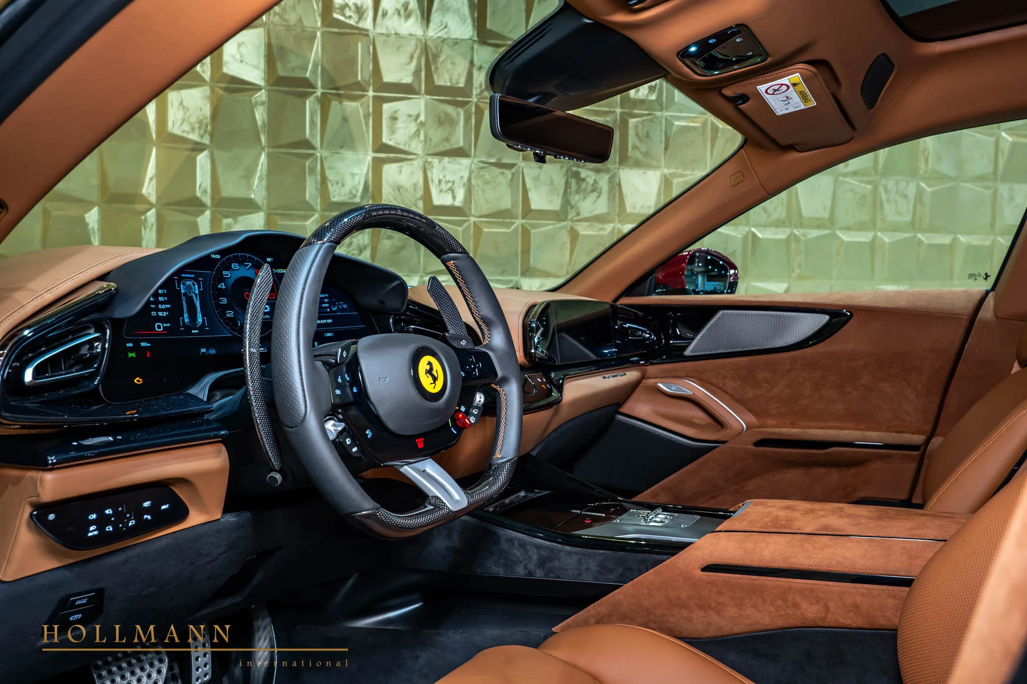 Ferrari Purosangue, 11/18