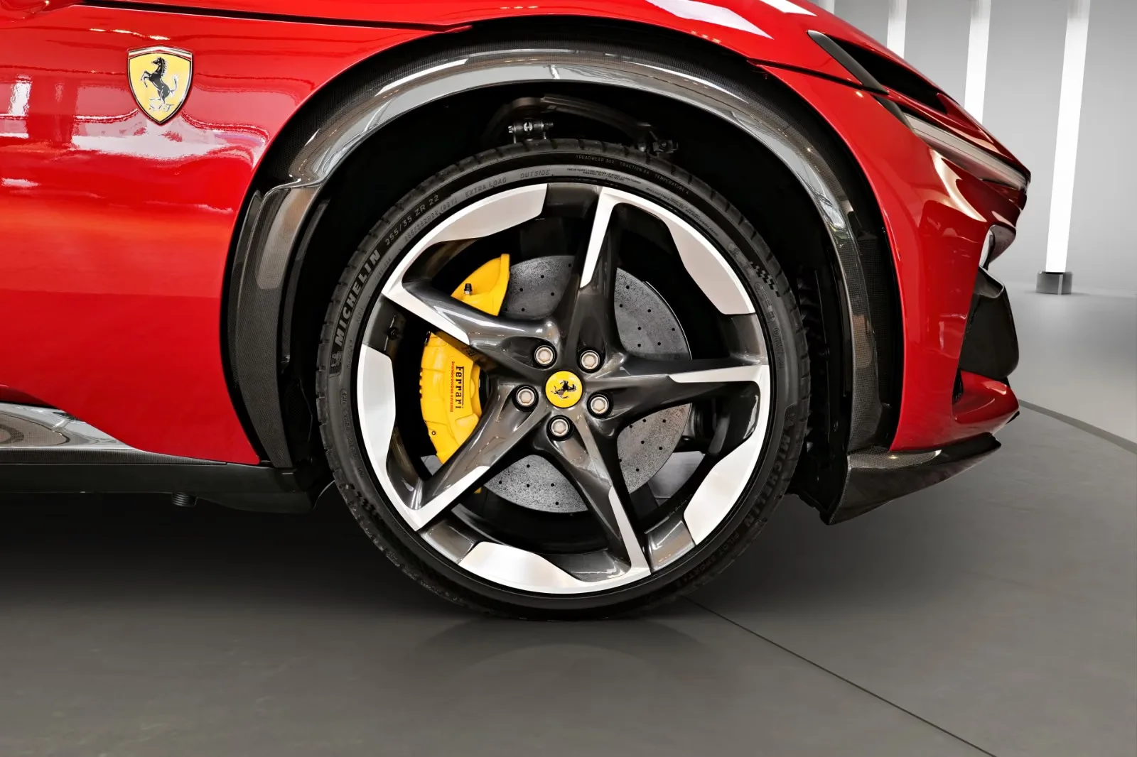 2025 Ferrari Purosangue, 4/25