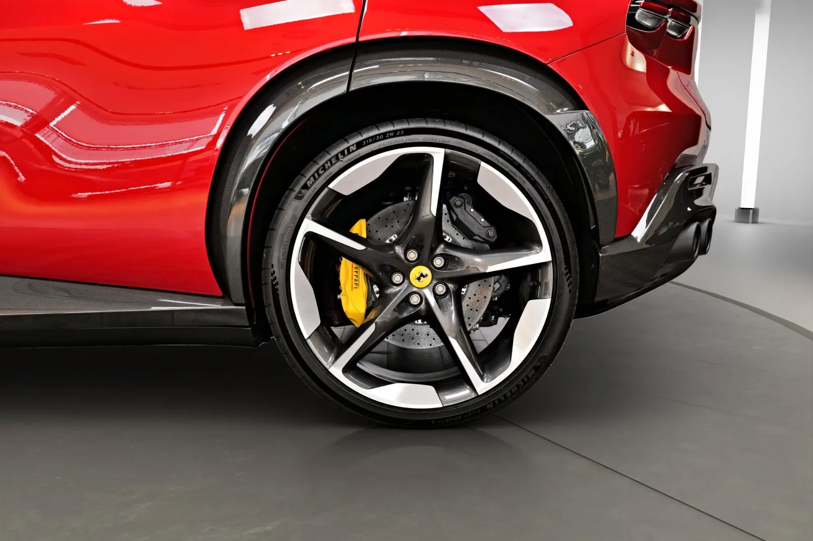 2025 Ferrari Purosangue, 9/25