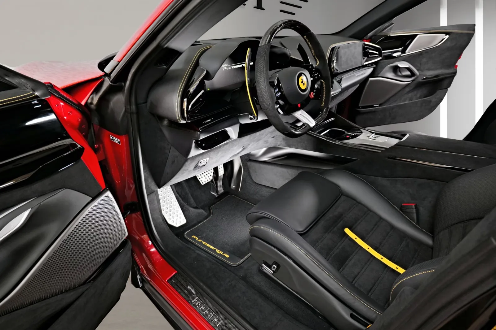 2025 Ferrari Purosangue, 12/25
