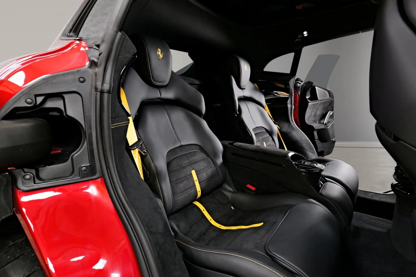 2025 Ferrari Purosangue, 23/25