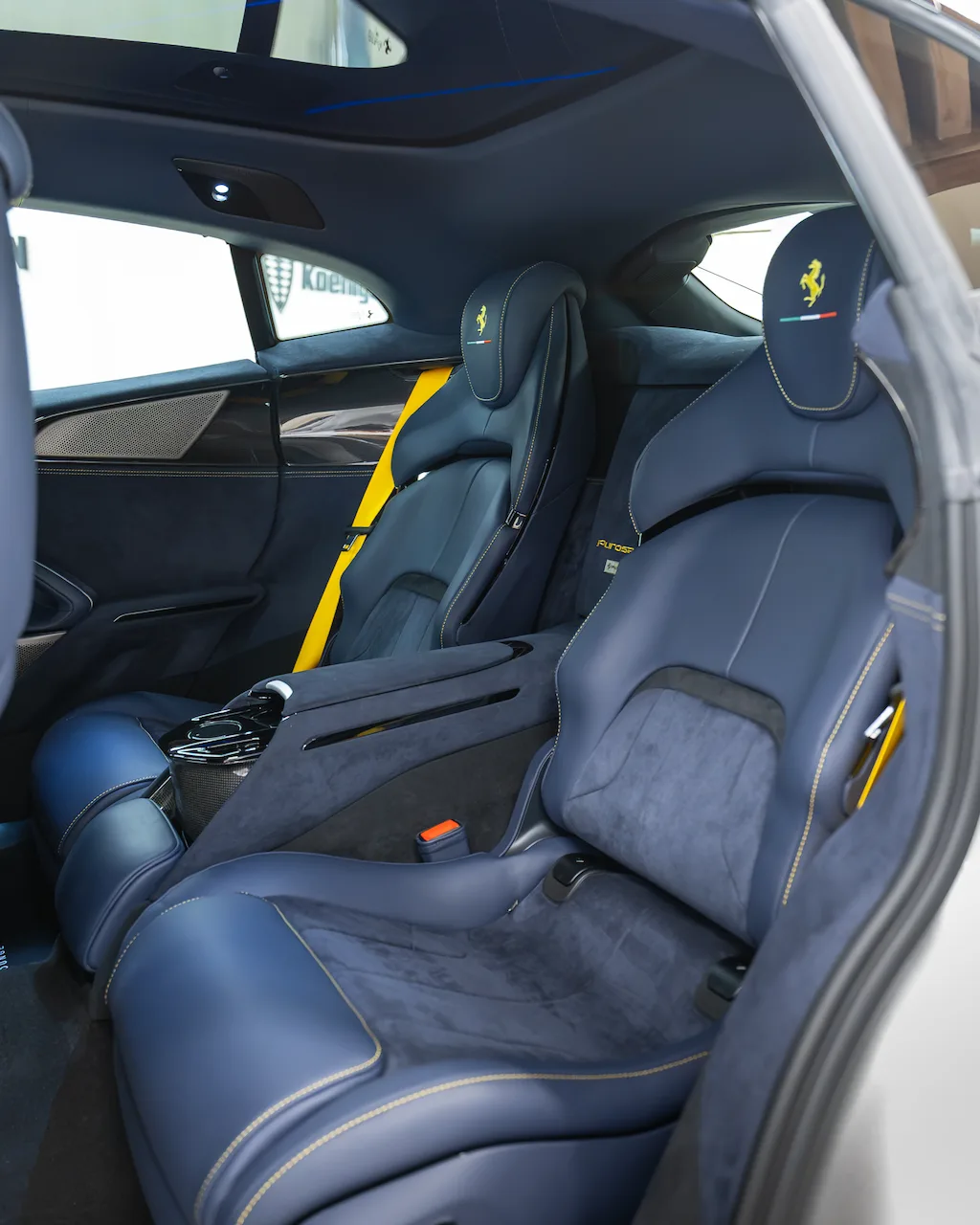 2025 Ferrari Purosangue angeboten von einem Supersportwagenhändler in Riyadh, Saudi-Arabien, Foto 9 von 19