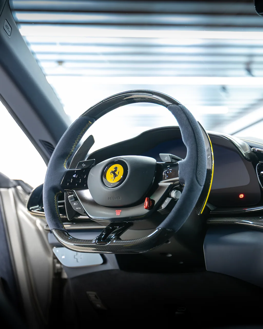 2025 Ferrari Purosangue angeboten von einem Supersportwagenhändler in Riyadh, Saudi-Arabien, Foto 11 von 19