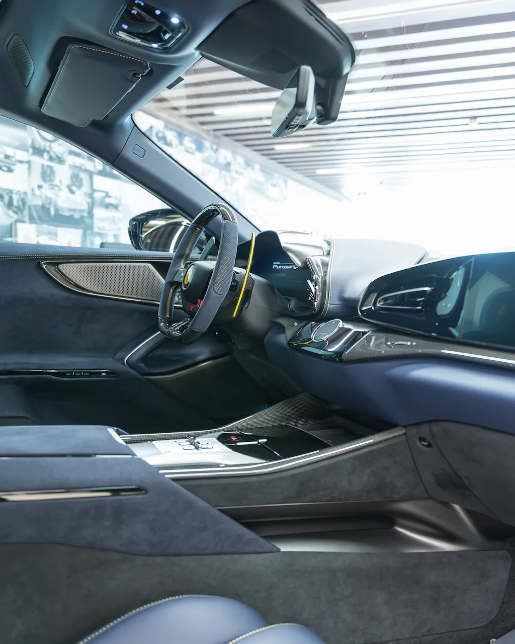 2025 Ferrari Purosangue angeboten von einem Supersportwagenhändler in Riyadh, Saudi-Arabien, Foto 13 von 19