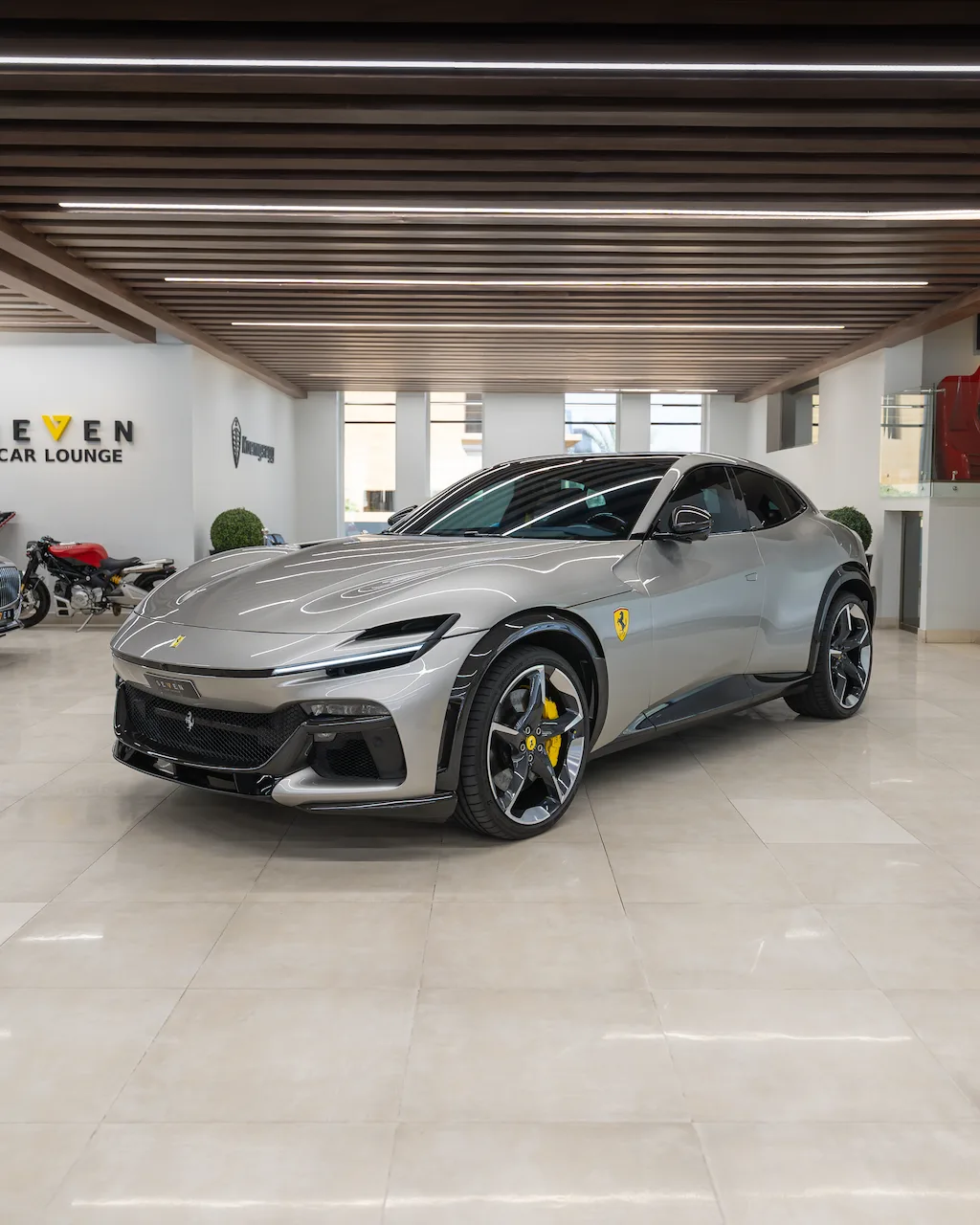 2025 Ferrari Purosangue angeboten von einem Supersportwagenhändler in Riyadh, Saudi-Arabien, Foto 14 von 19