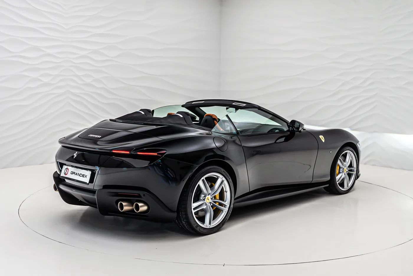 Ferrari Roma Spider angeboten von einem Fachhändler in Sengenthal, Deutschland, Foto 6 von 10