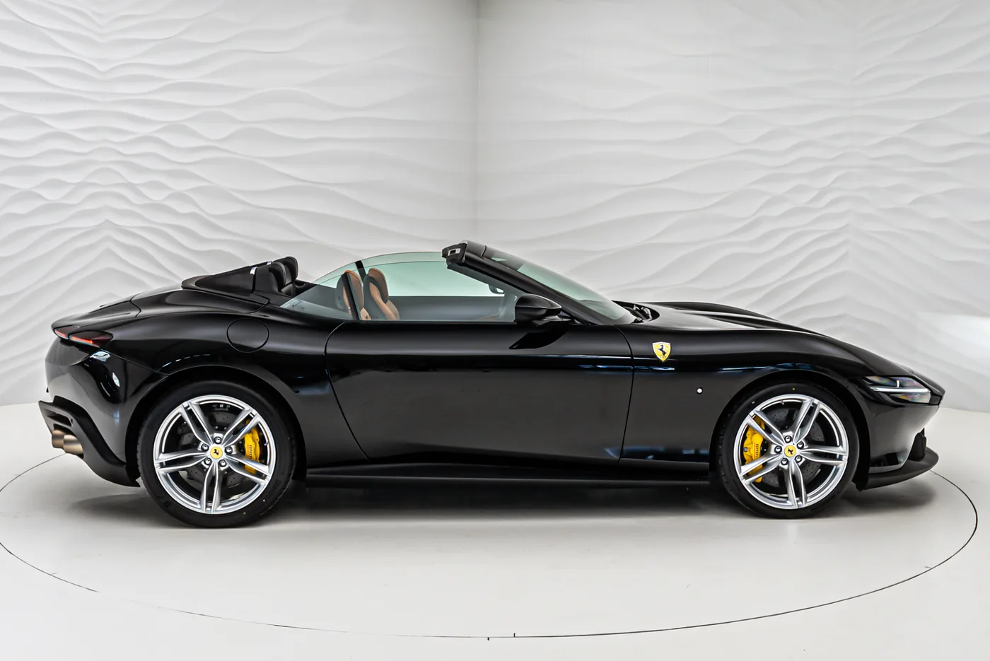 Ferrari Roma Spider angeboten von einem Fachhändler in Sengenthal, Deutschland, Foto 7 von 10