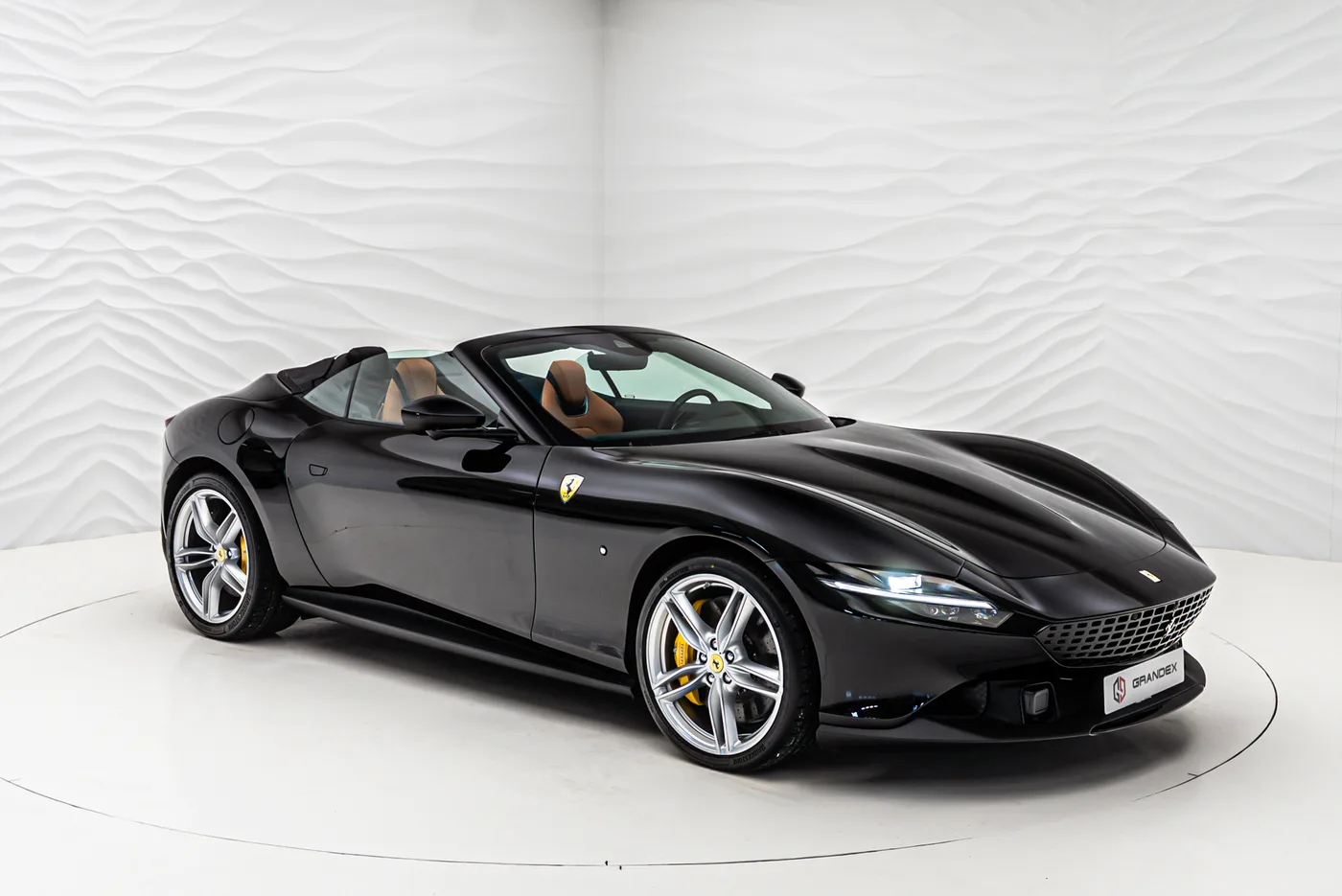 Ferrari Roma Spider angeboten von einem Fachhändler in Sengenthal, Deutschland, Foto 8 von 10