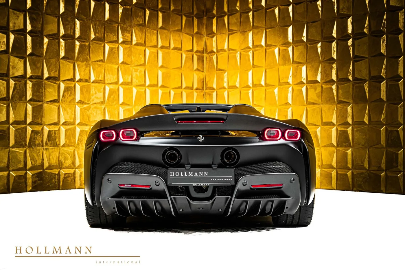 Ferrari SF90 Spider offered by a specialist dealer in Stuhr, Germany, photo 6 of 8