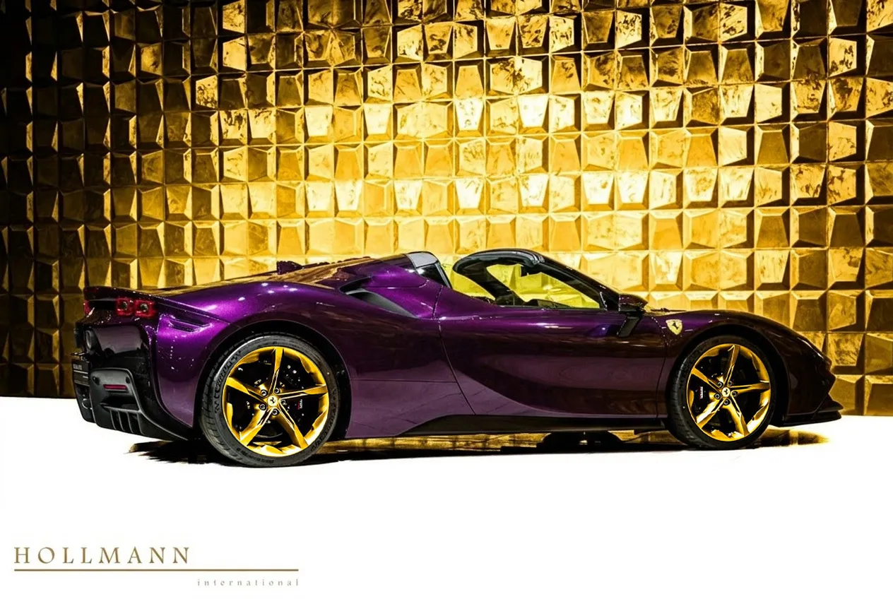 Ferrari SF90 Spider offered by a specialist dealer in Stuhr, Germany, photo 7 of 8