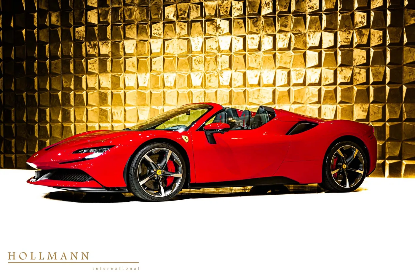 Ferrari SF90 Spider offered by a specialist dealer in Stuhr, Germany, photo 3 of 8