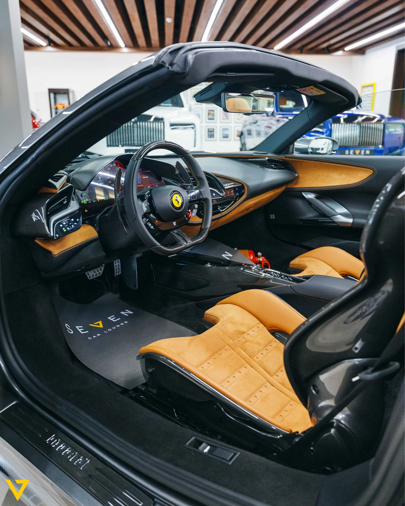 2024 Ferrari SF90 Spider angeboten von einem Supersportwagenhändler in Riyadh, Saudi-Arabien, Foto 4 von 19