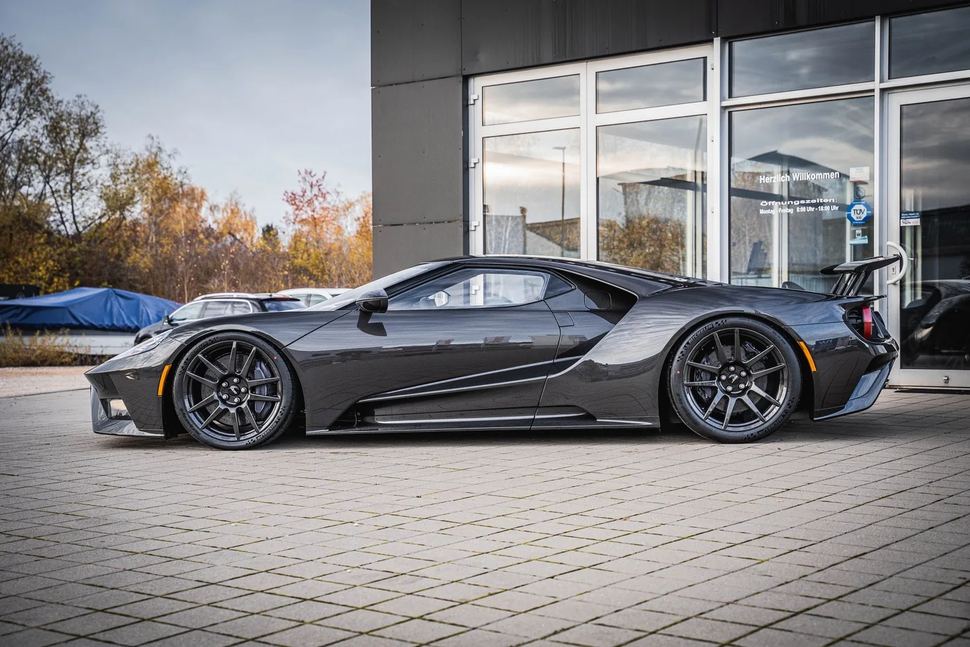 Ford GT proposée par un concessionnaire spécialisé à Hechingen, Allemagne, photo 6 sur 25