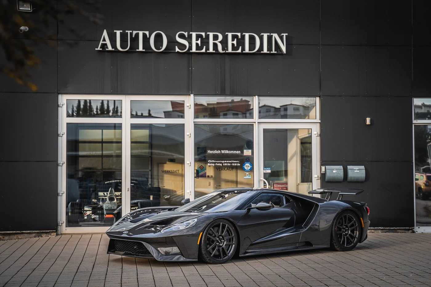 Ford GT proposée par un concessionnaire spécialisé à Hechingen, Allemagne, photo 10 sur 25