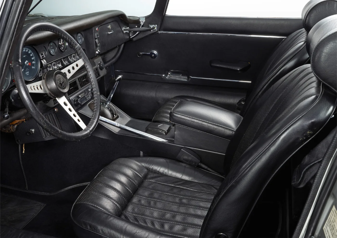 1973 Jaguar E-type S III offered by a collector car specialist in Lindau, Germany, photo 4 of 4