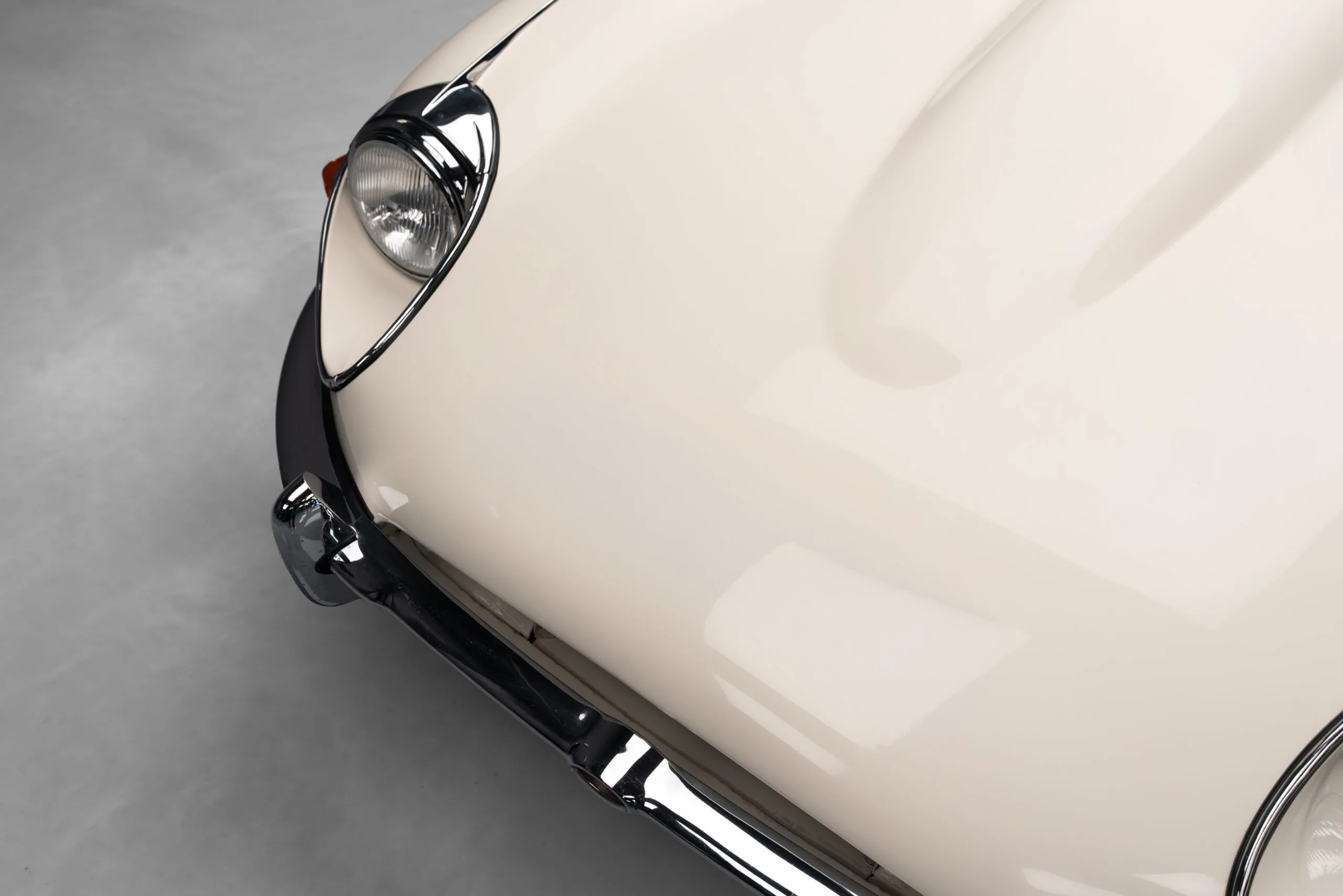 Jaguar E-Type Series 2 2+2, 6/27