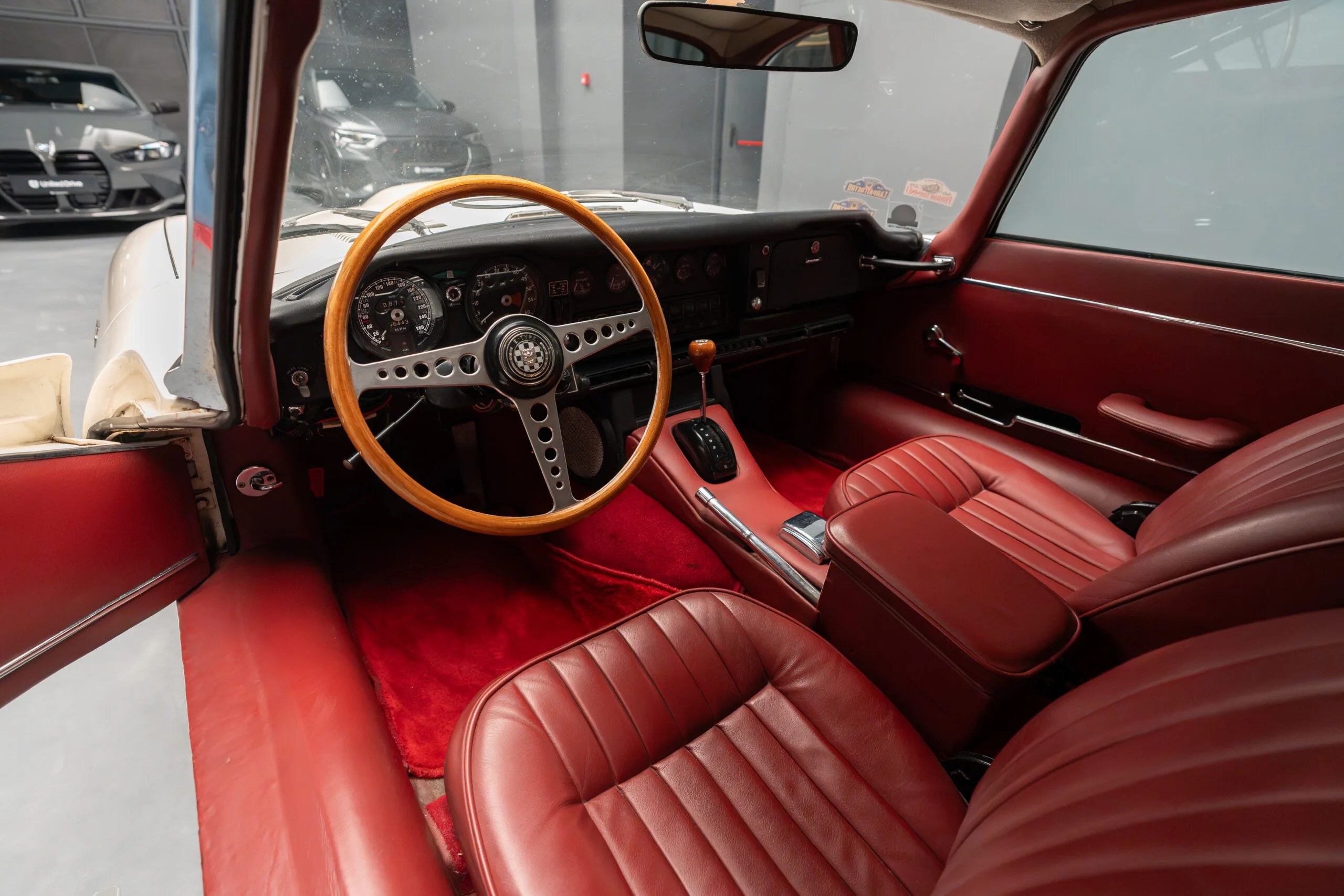 Jaguar E-Type Series 2 2+2, 14/27