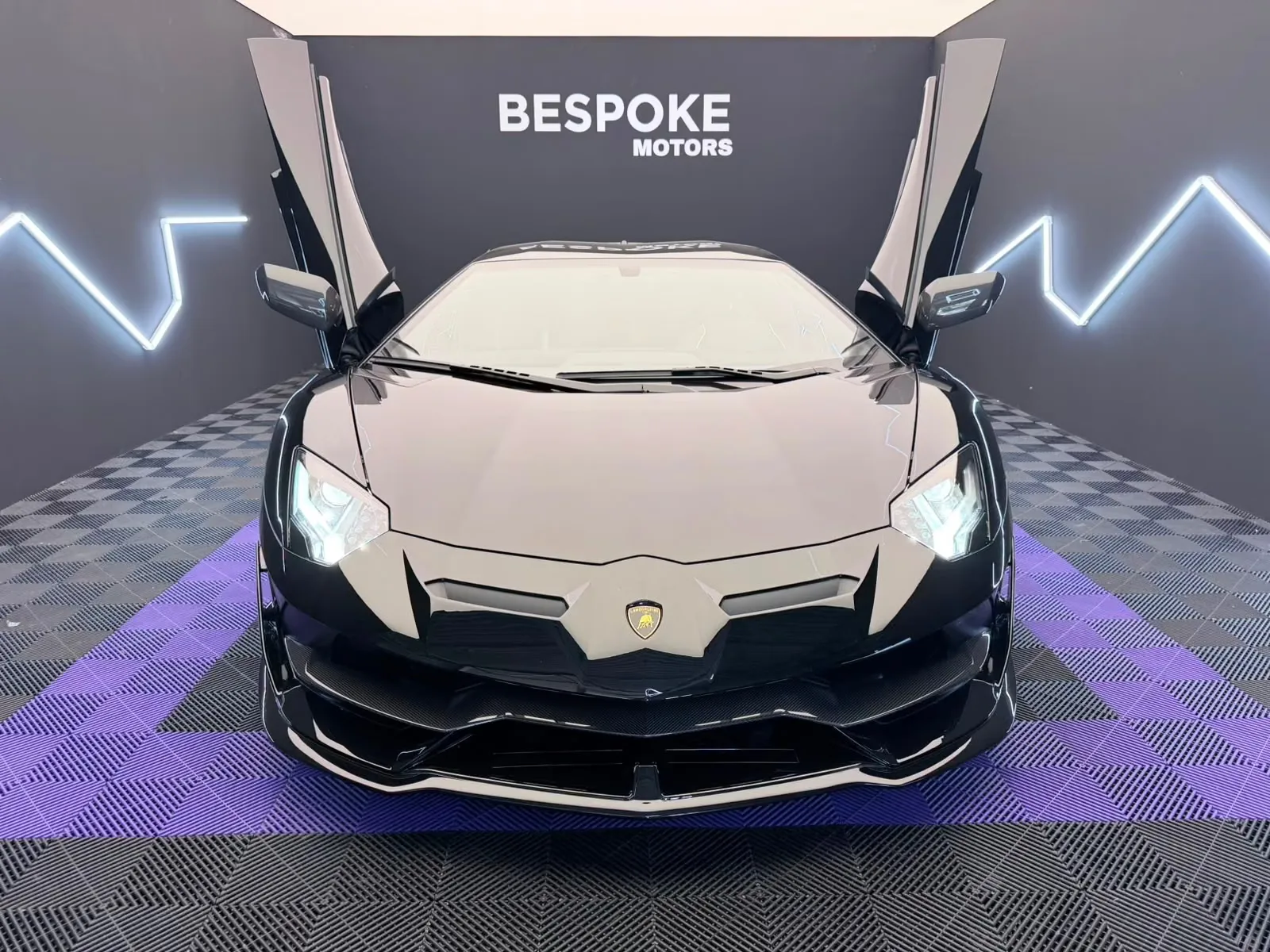 Lamborghini Aventador SVJ, 2/24