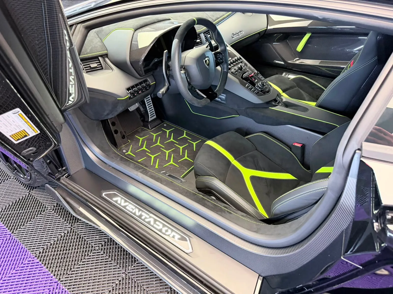 Lamborghini Aventador SVJ, 11/24