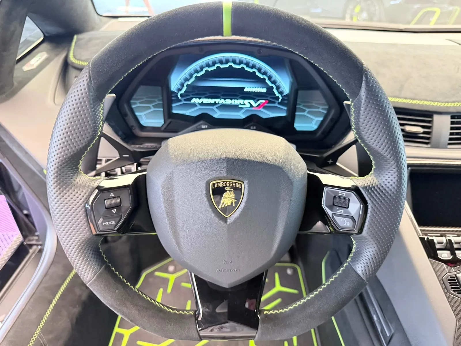 Lamborghini Aventador SVJ, 22/24