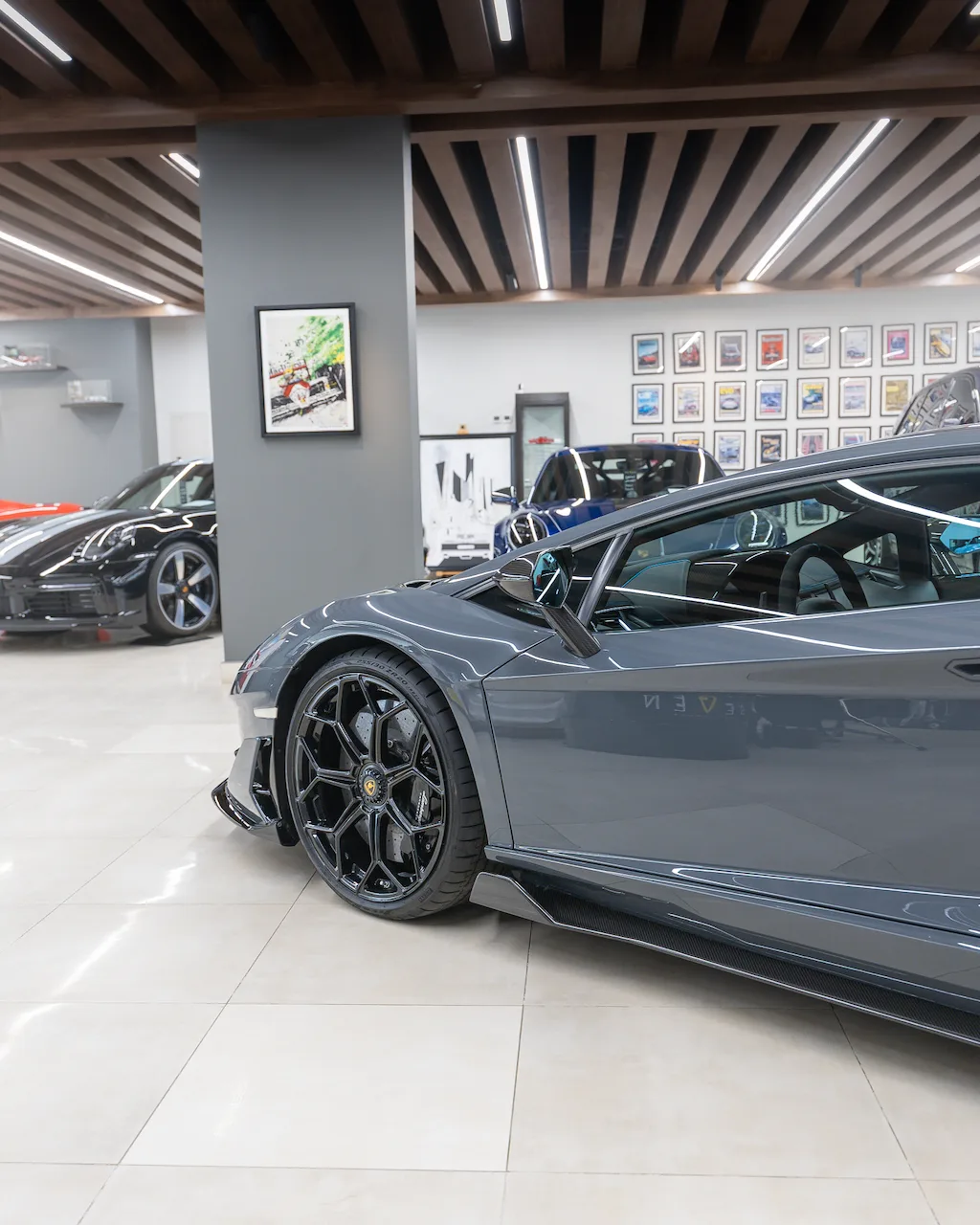 Lamborghini Aventador SVJ angeboten von einem Supersportwagenhändler in Riyadh, Saudi-Arabien, Foto 12 von 20