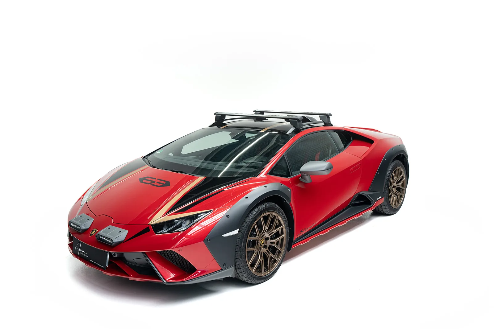 Lamborghini Huracan Sterrato offered by a specialist dealer in Kerpen, Germany, main photo