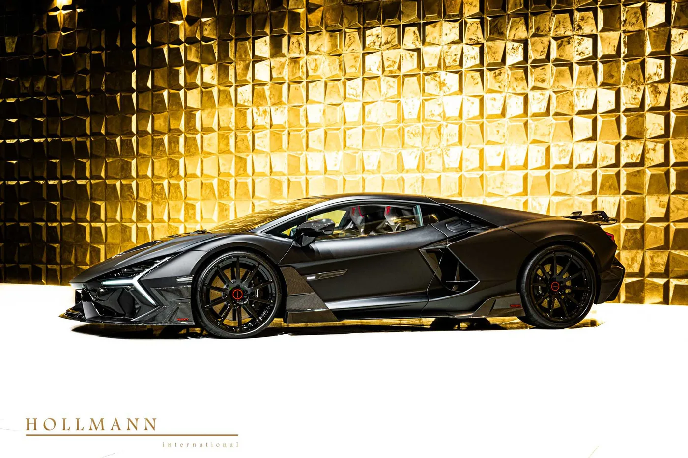 Lamborghini Revuelto angeboten von einem Fachhändler in Stuhr, Deutschland, Foto 4 von 8
