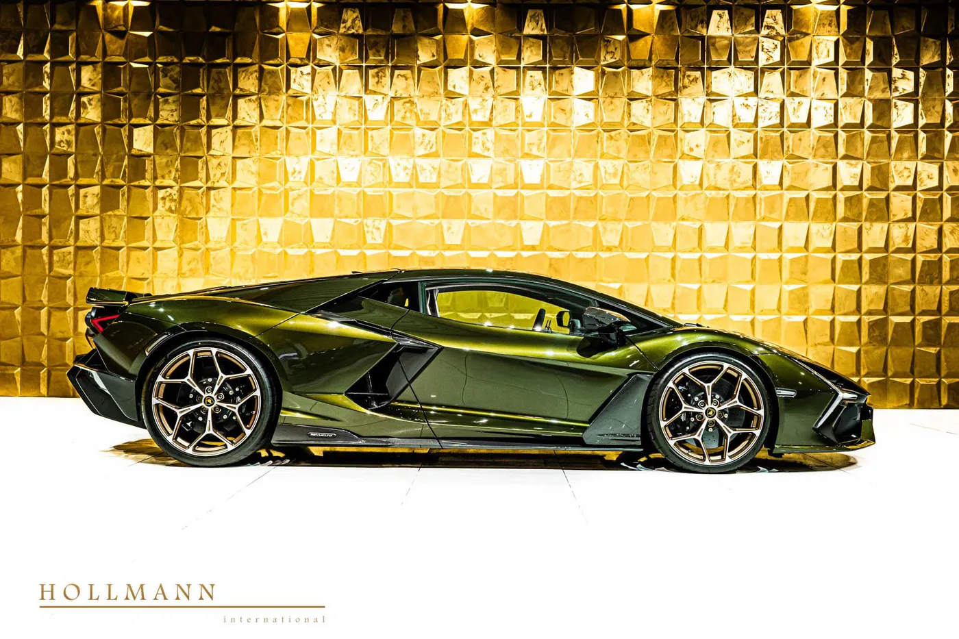 Lamborghini Revuelto angeboten von einem Fachhändler in Stuhr, Deutschland, Foto 6 von 8