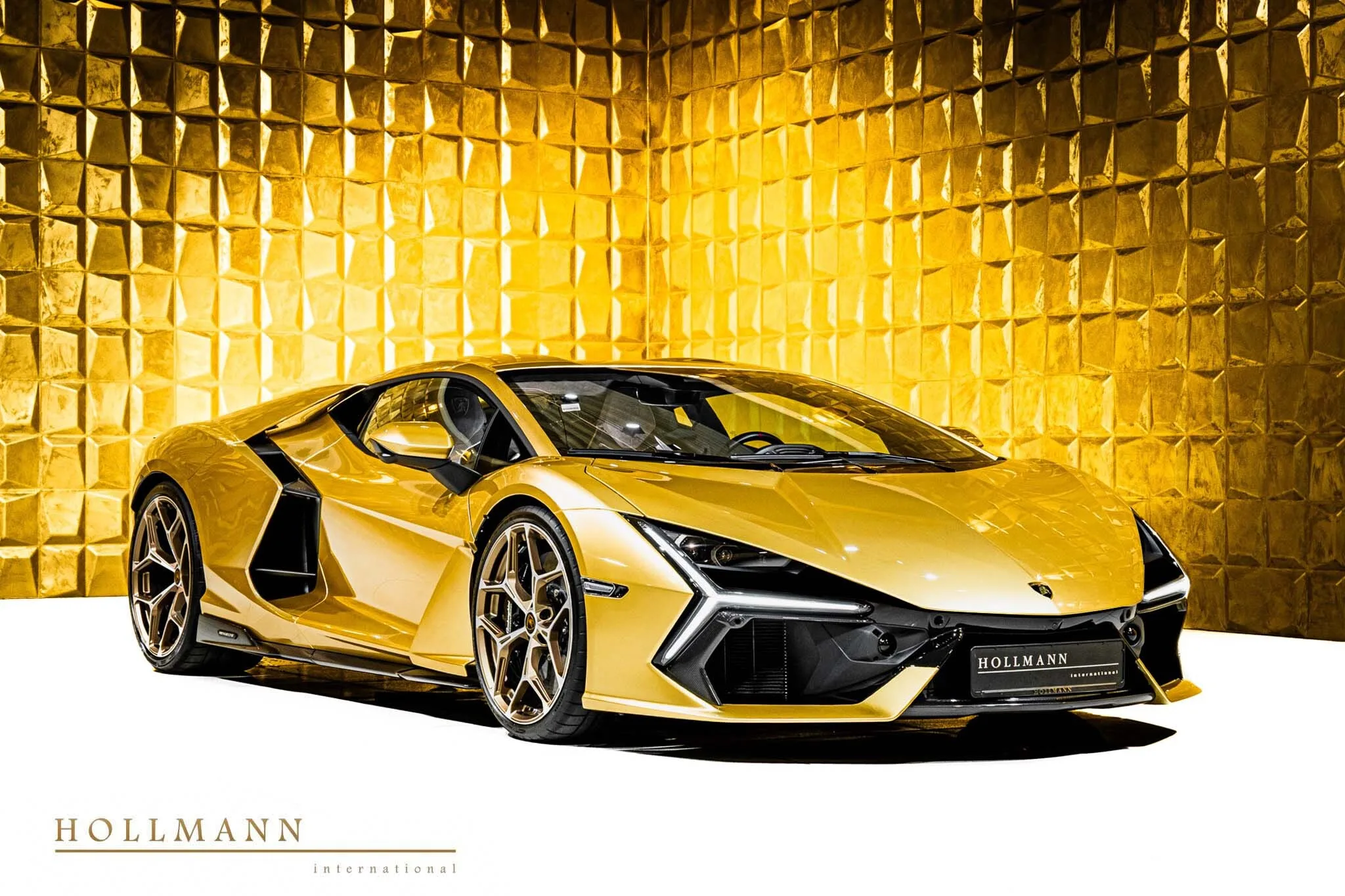 Lamborghini Revuelto angeboten von einem Fachhändler in Stuhr, Deutschland, Hauptfoto