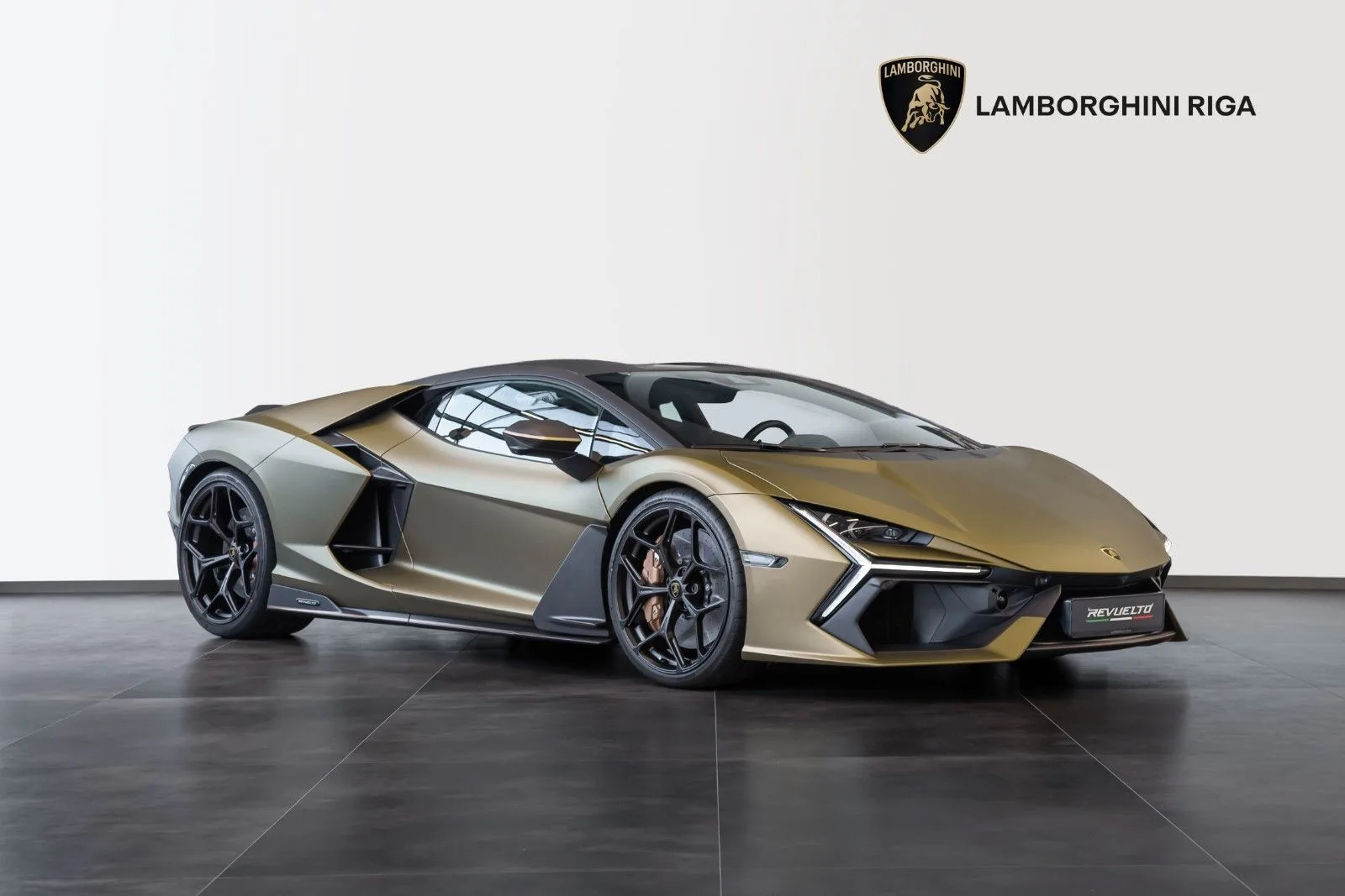 Lamborghini Revuelto, 7/30